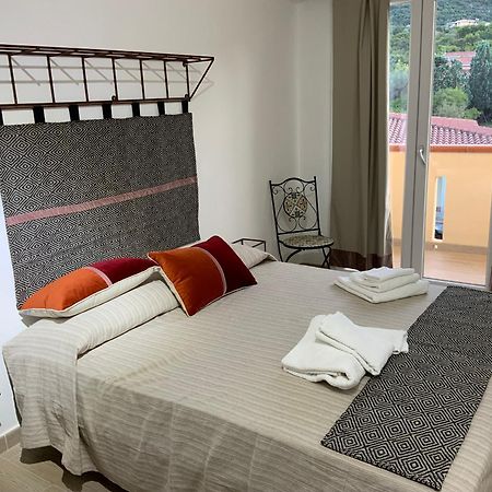 Bed and Breakfast Relais del poggio Capoterra Esterno foto